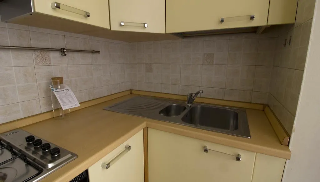 Italianway-Garigliano Apartment Milan